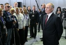 Президент Владимир Путин встретился с волонтерами Народного фронта