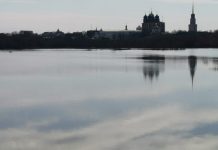 Губернатор Павел Малков: Важно, чтобы жители населенных пунктов в зоне подтопления не чувствовали себя брошенными