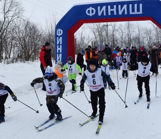 В Рыбновском округе на «Лыжню России» вышли участники от 6 до 74 лет
