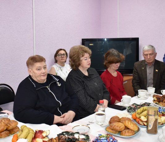 В Рыбном поздравили с 8 Марта матерей участников СВО