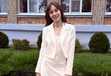 Выпускница Рыбновской школы N 3 Ярослава Парамонова получила 100 баллов на ЕГЭ по биологии.